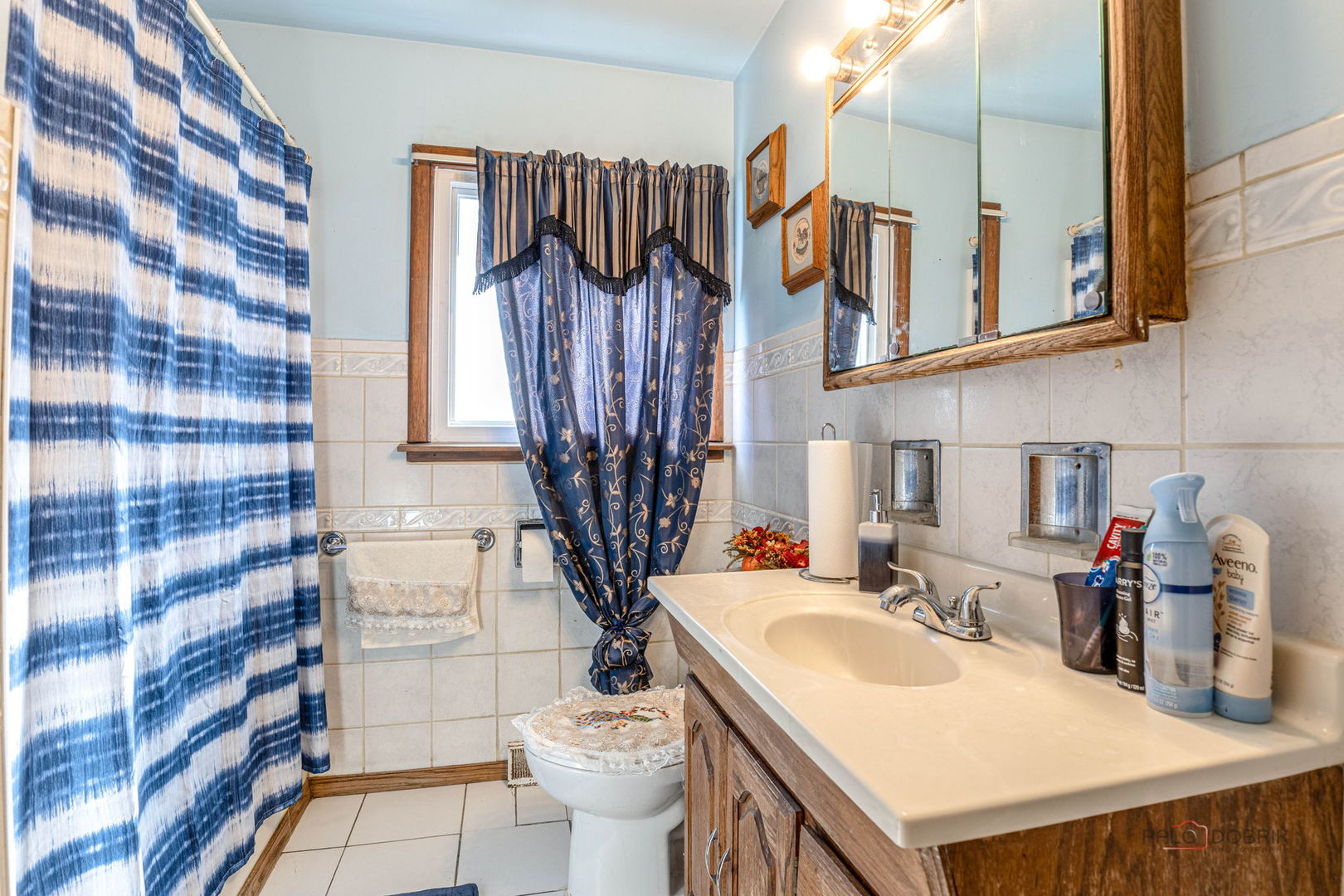 908 E Central Road, Mount Prospect, IL 60056