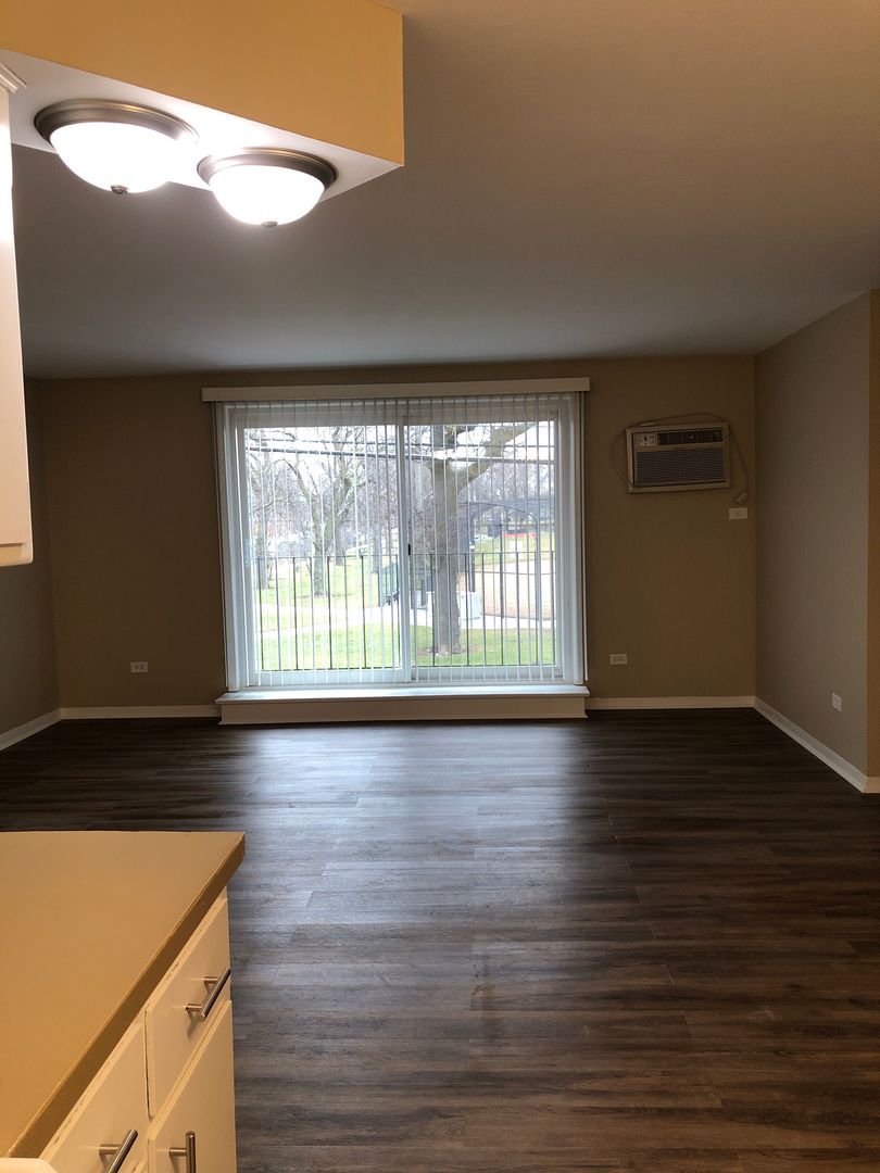 6324 W 63rd Street #4, Chicago, IL 60638