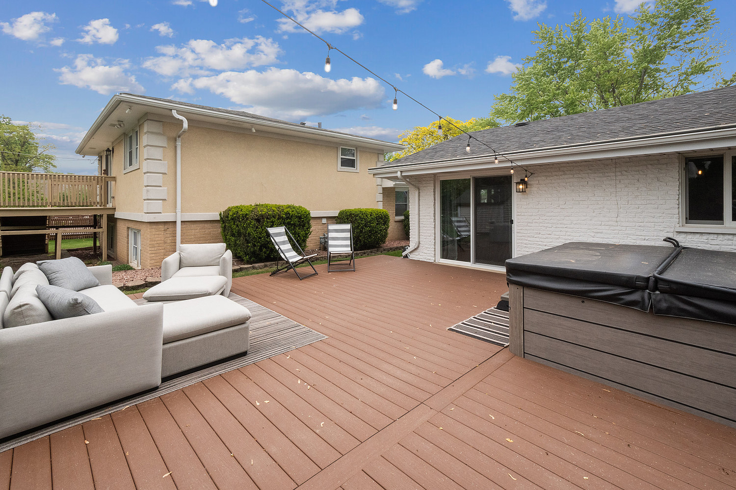 1222 Hillview Drive, Lemont, IL 60439