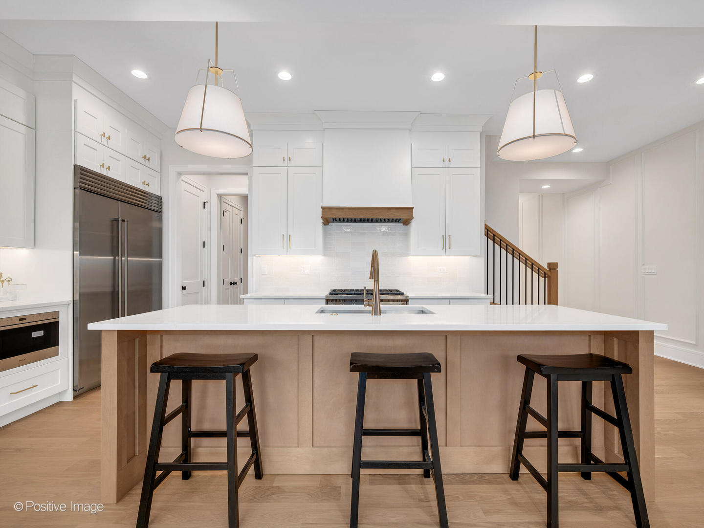 108 N Evergreen Avenue, Elmhurst, IL 60126