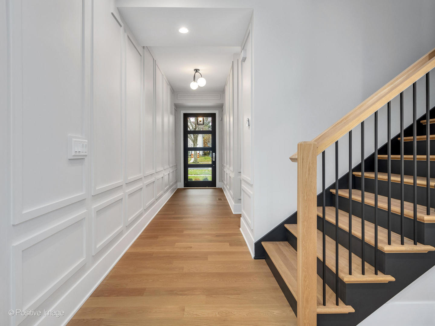 108 N Evergreen Avenue, Elmhurst, IL 60126