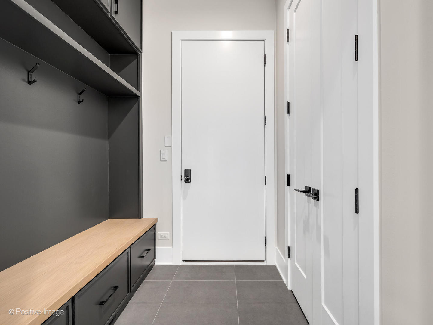 108 N Evergreen Avenue, Elmhurst, IL 60126