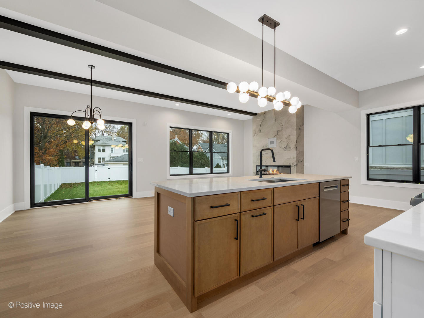 108 N Evergreen Avenue, Elmhurst, IL 60126