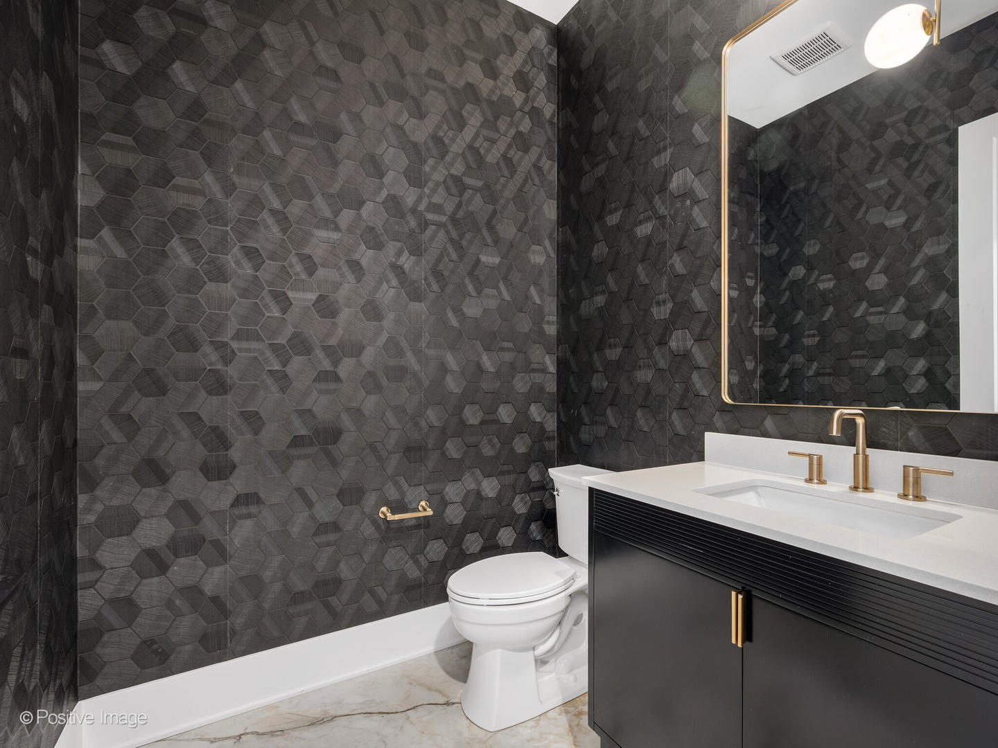 108 N Evergreen Avenue, Elmhurst, IL 60126