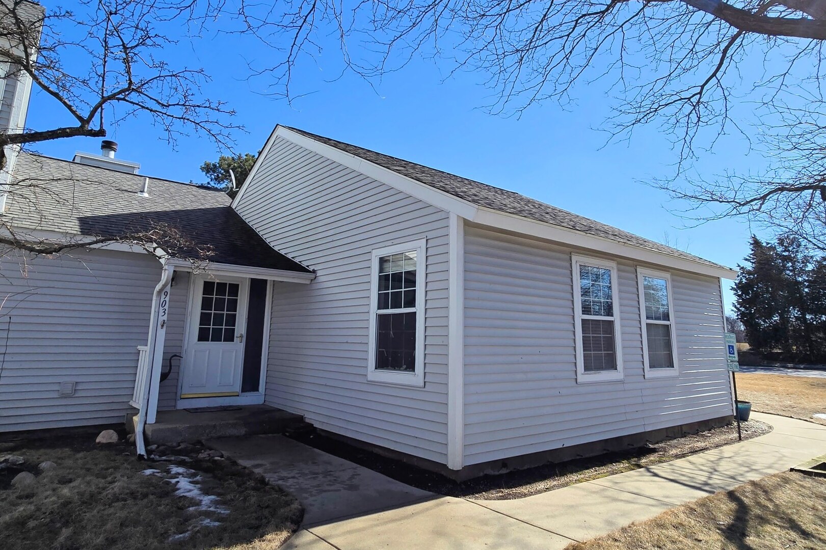 903 Bidwell Drive, Gurnee, IL 60031