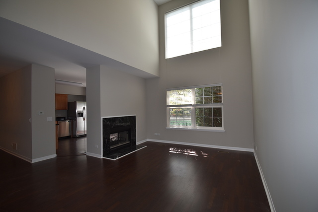 366 Town Place Circle #366, Buffalo Grove, IL 60089