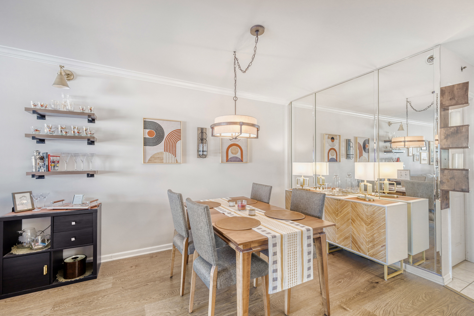 720 Creekside Drive #503, Mount Prospect, IL 60056