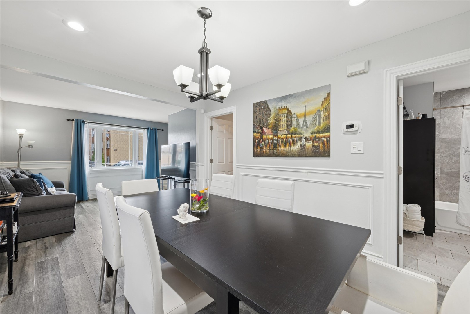 7211 W 58th Place, Summit, IL 60501