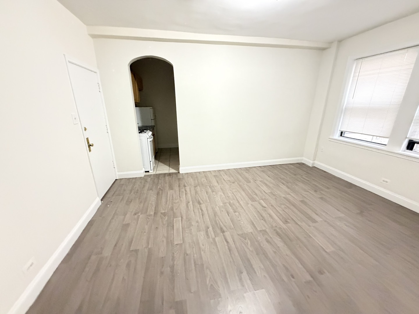 839 W Sheridan Road #209, Chicago, IL 60613