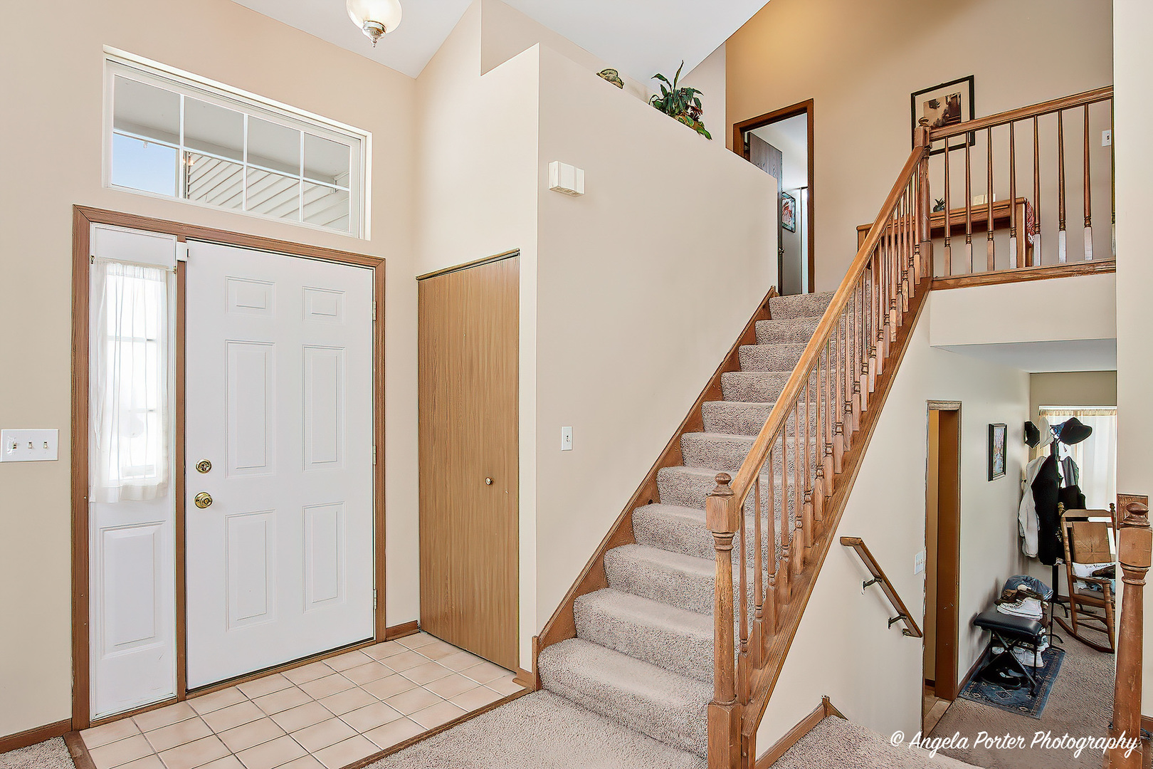 2493 N Orchard Lane, Round Lake Beach, IL 60073