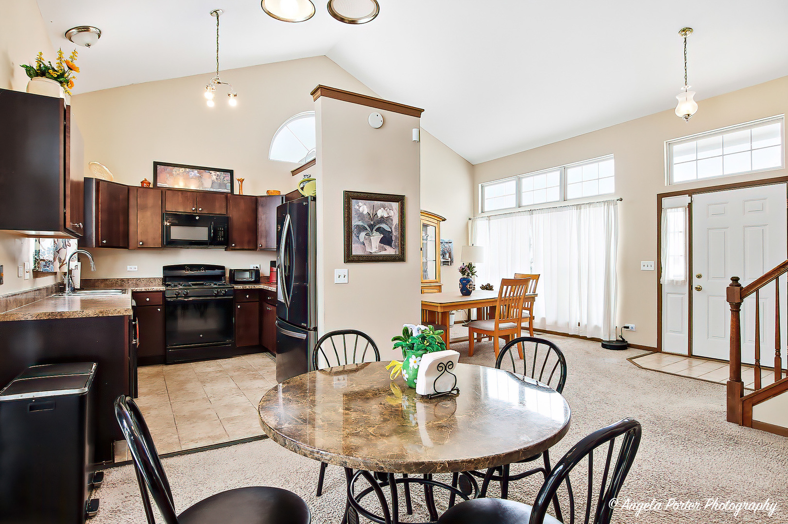 2493 N Orchard Lane, Round Lake Beach, IL 60073