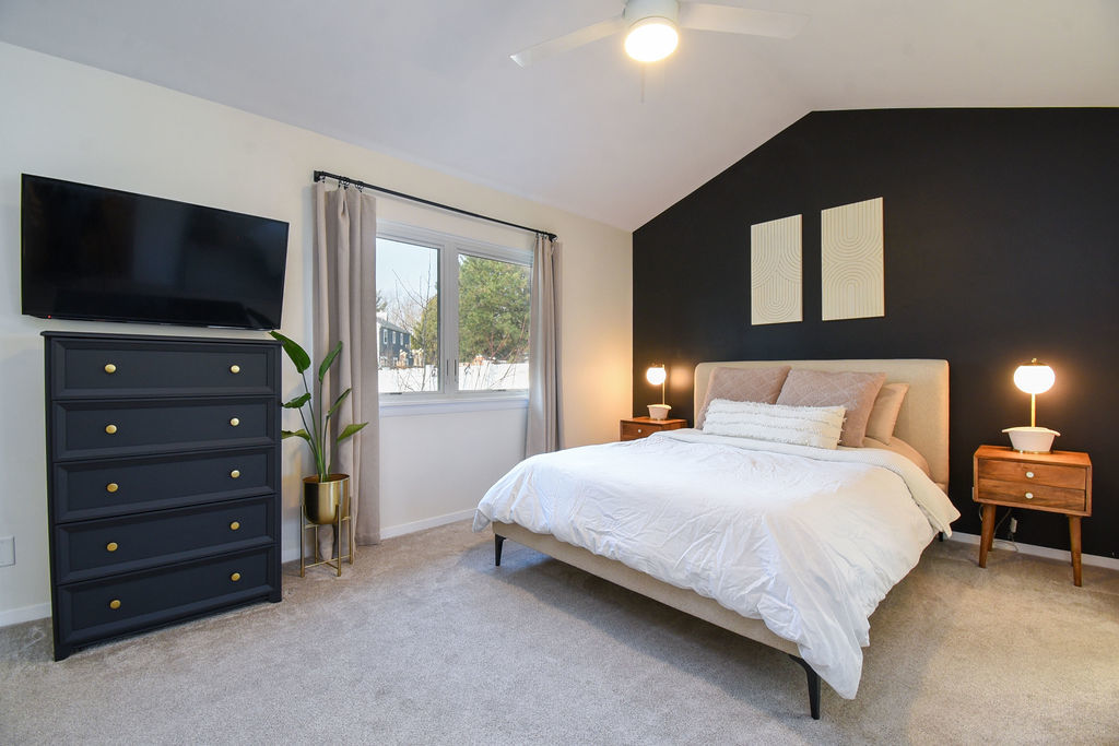 1406 River Oak Drive, Naperville, IL 60565