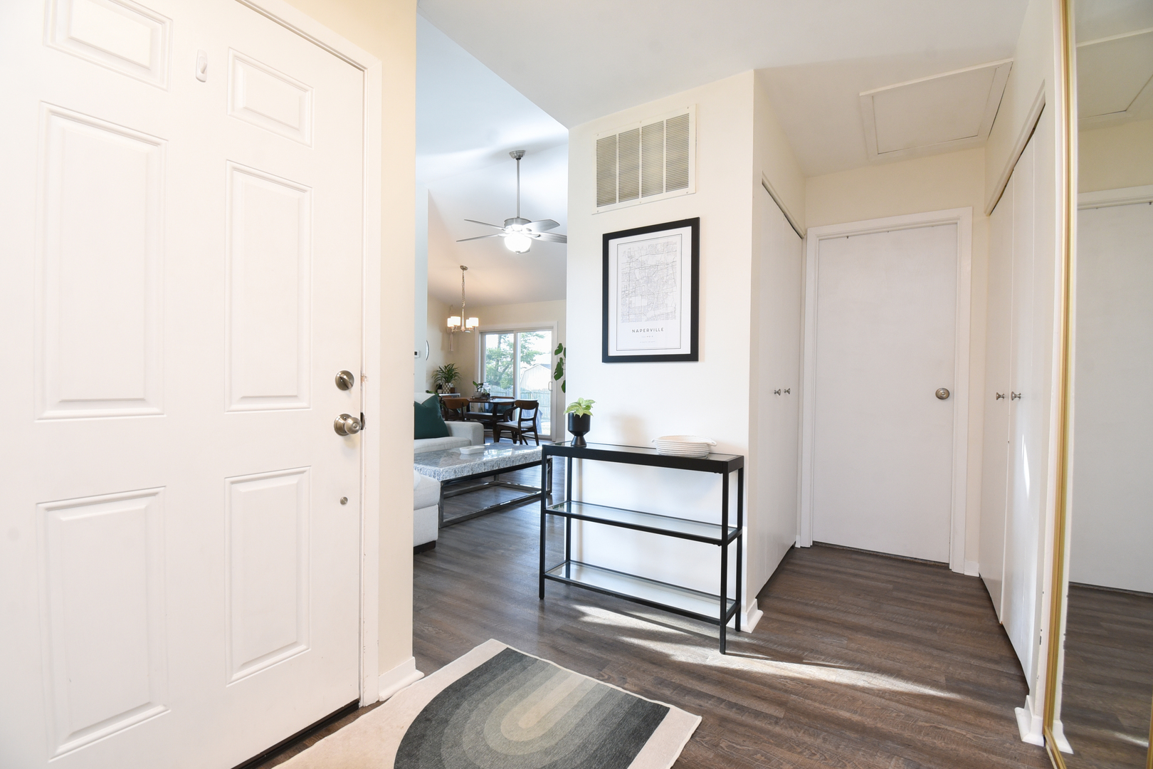 1406 River Oak Drive, Naperville, IL 60565