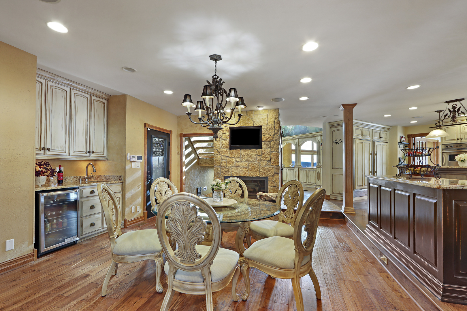 24412 78th Street, Salem, WI 53168