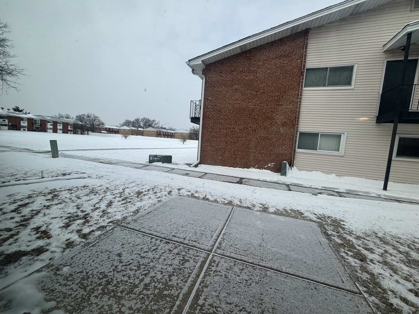 9546 Dee Road #1F, Des Plaines, IL 60016