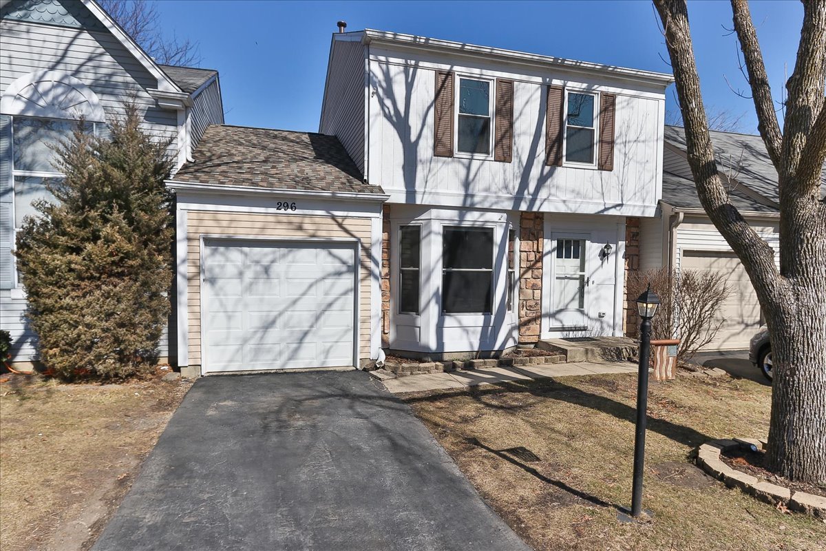 296 W Cherrywood Drive, Palatine, IL 60067