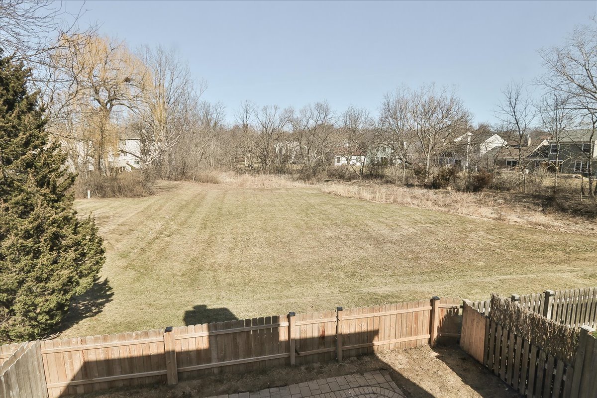 296 W Cherrywood Drive, Palatine, IL 60067