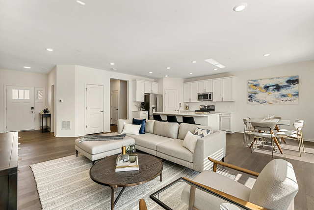 2824 Kessler Drive #2824, Mundelein, IL 60060