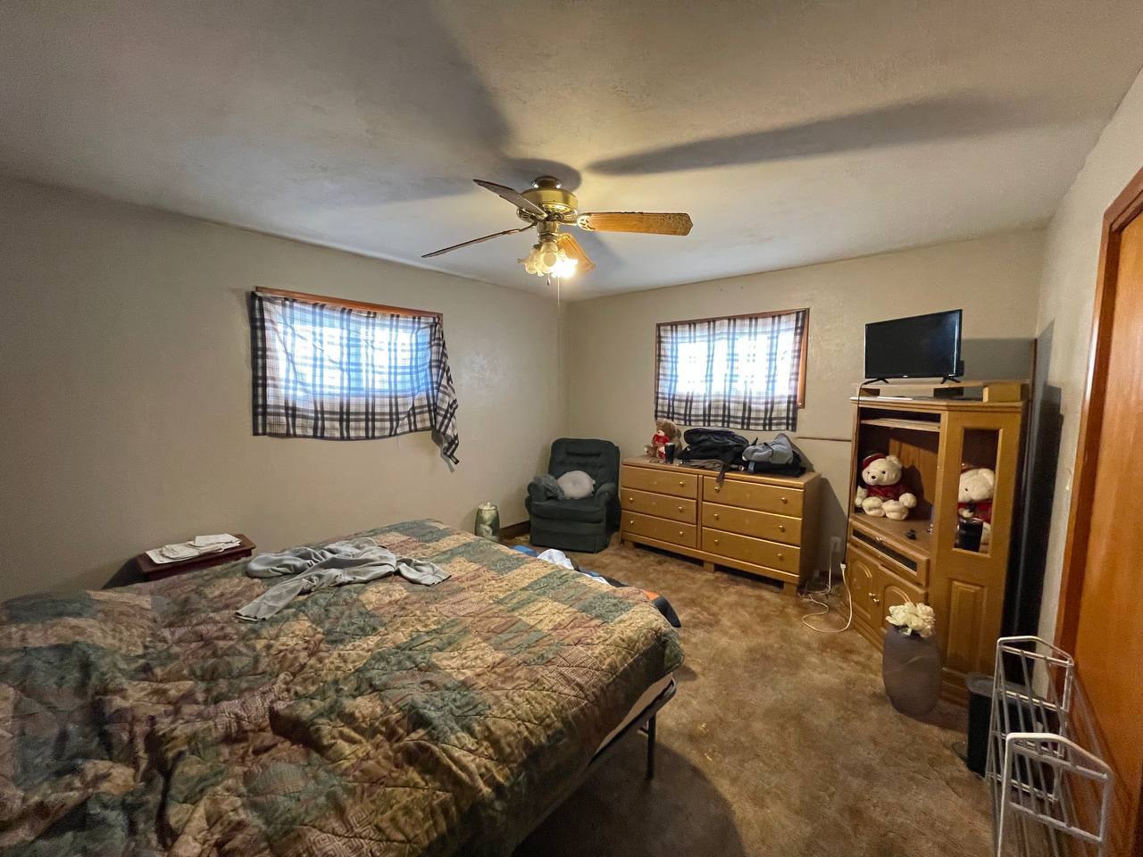 1245 W Violet Street, Freeport, IL 61032