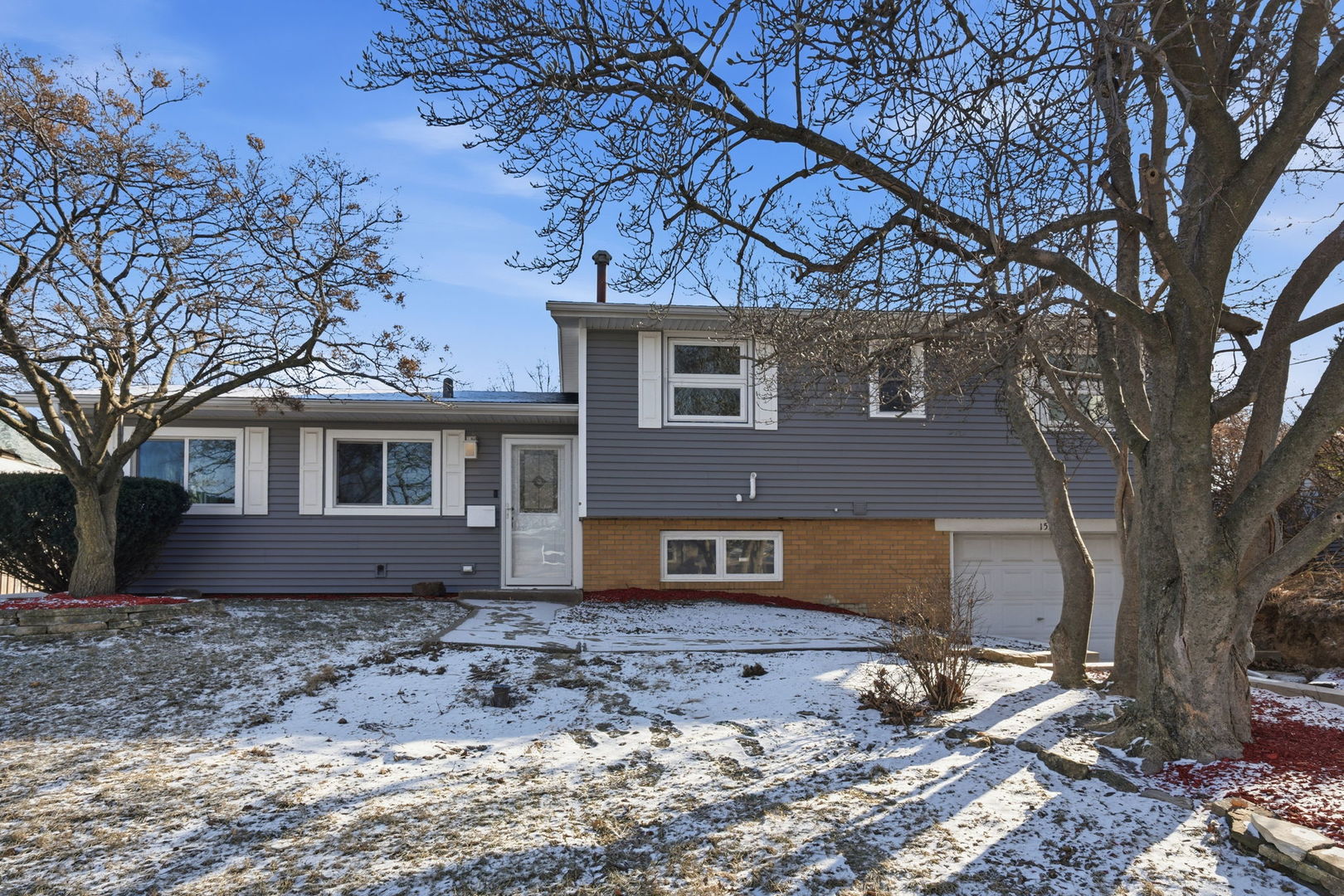 1519 Parklane Drive, Bettendorf, IA 52722