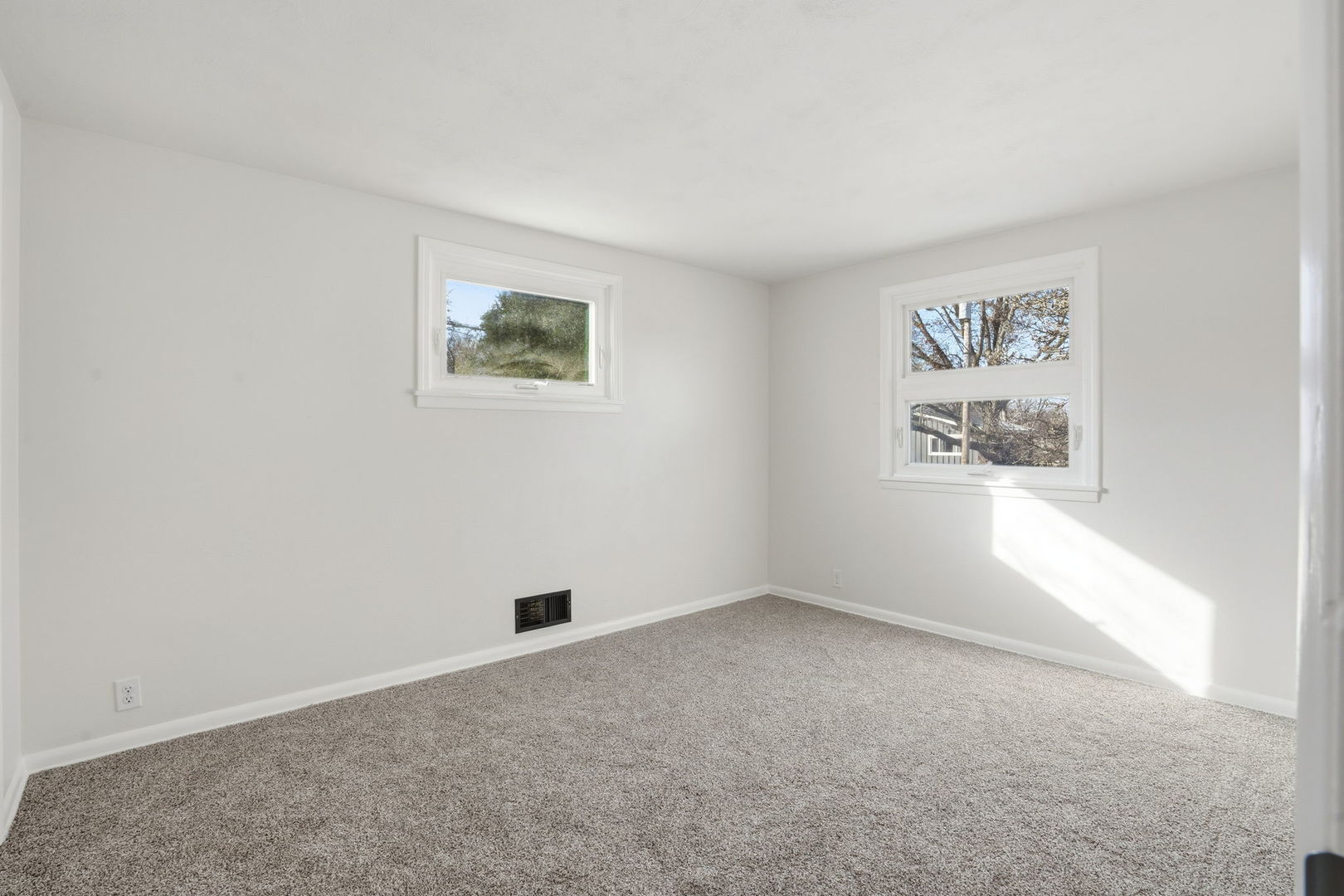 1519 Parklane Drive, Bettendorf, IA 52722