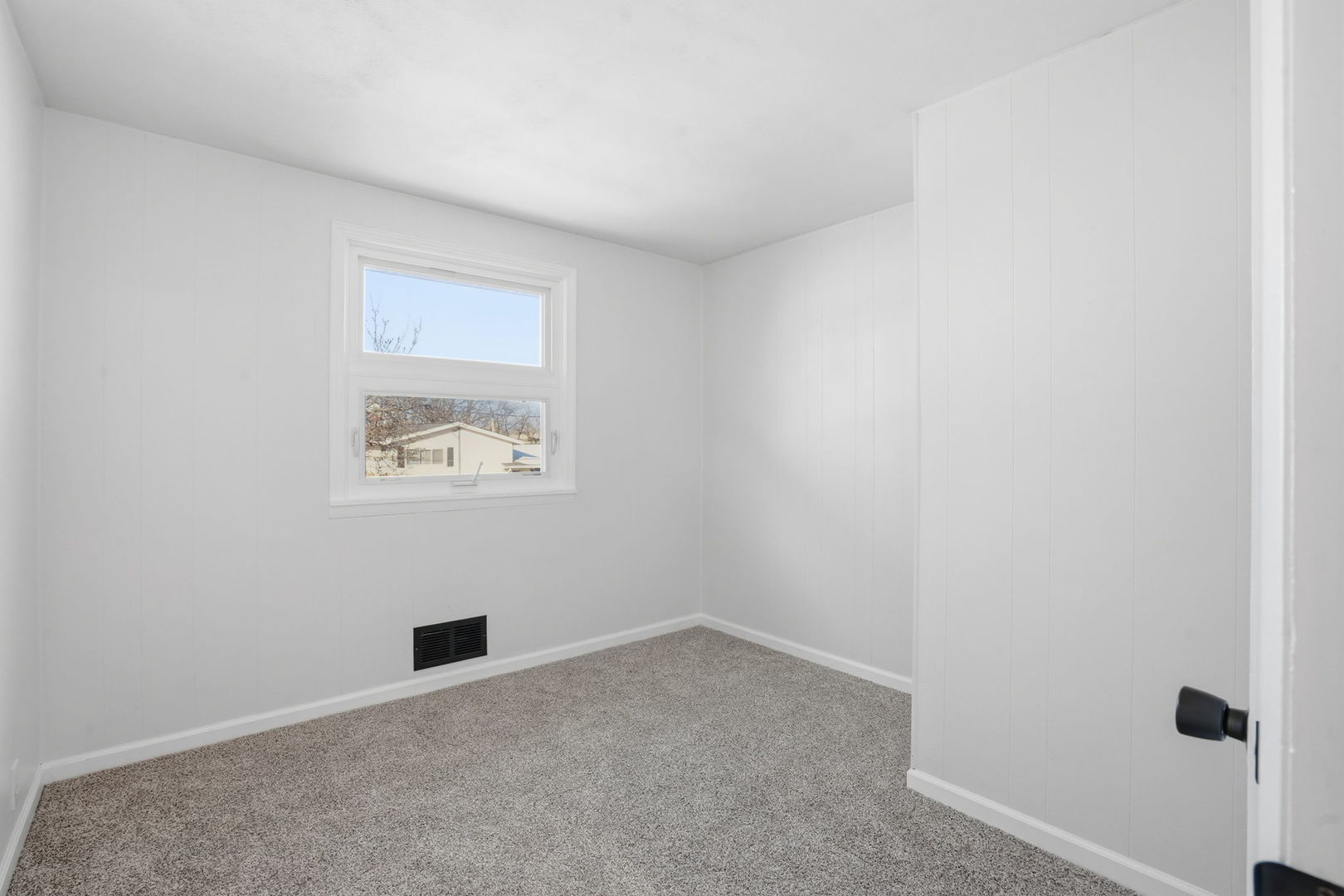 1519 Parklane Drive, Bettendorf, IA 52722