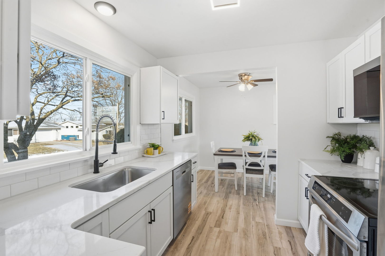 1519 Parklane Drive, Bettendorf, IA 52722