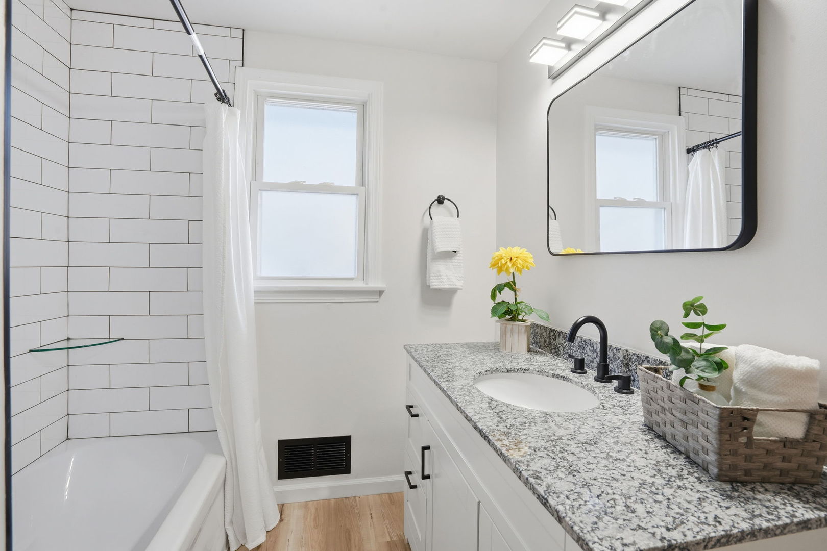 1519 Parklane Drive, Bettendorf, IA 52722