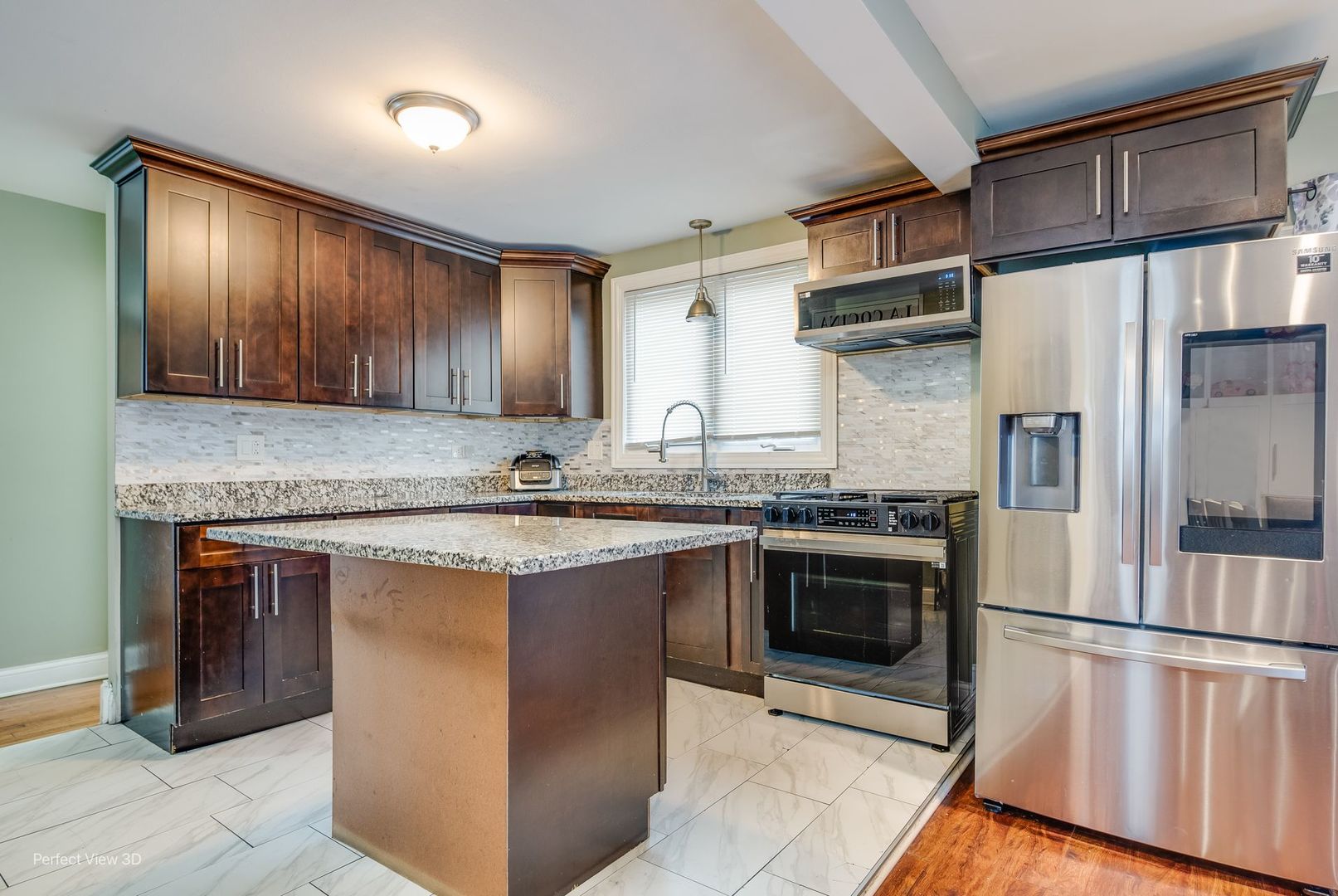 8254 Linder Avenue, Burbank, IL 60459