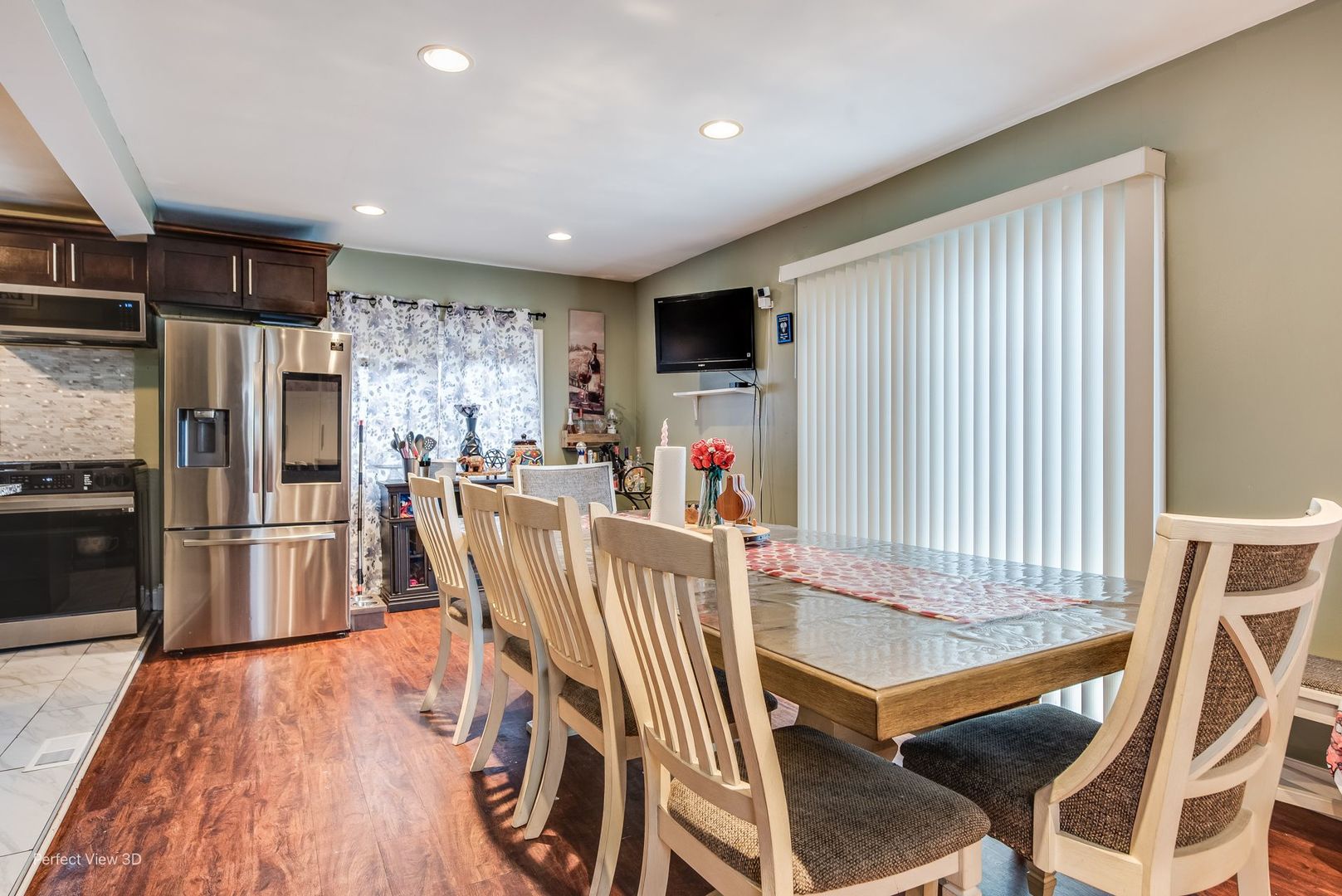 8254 Linder Avenue, Burbank, IL 60459