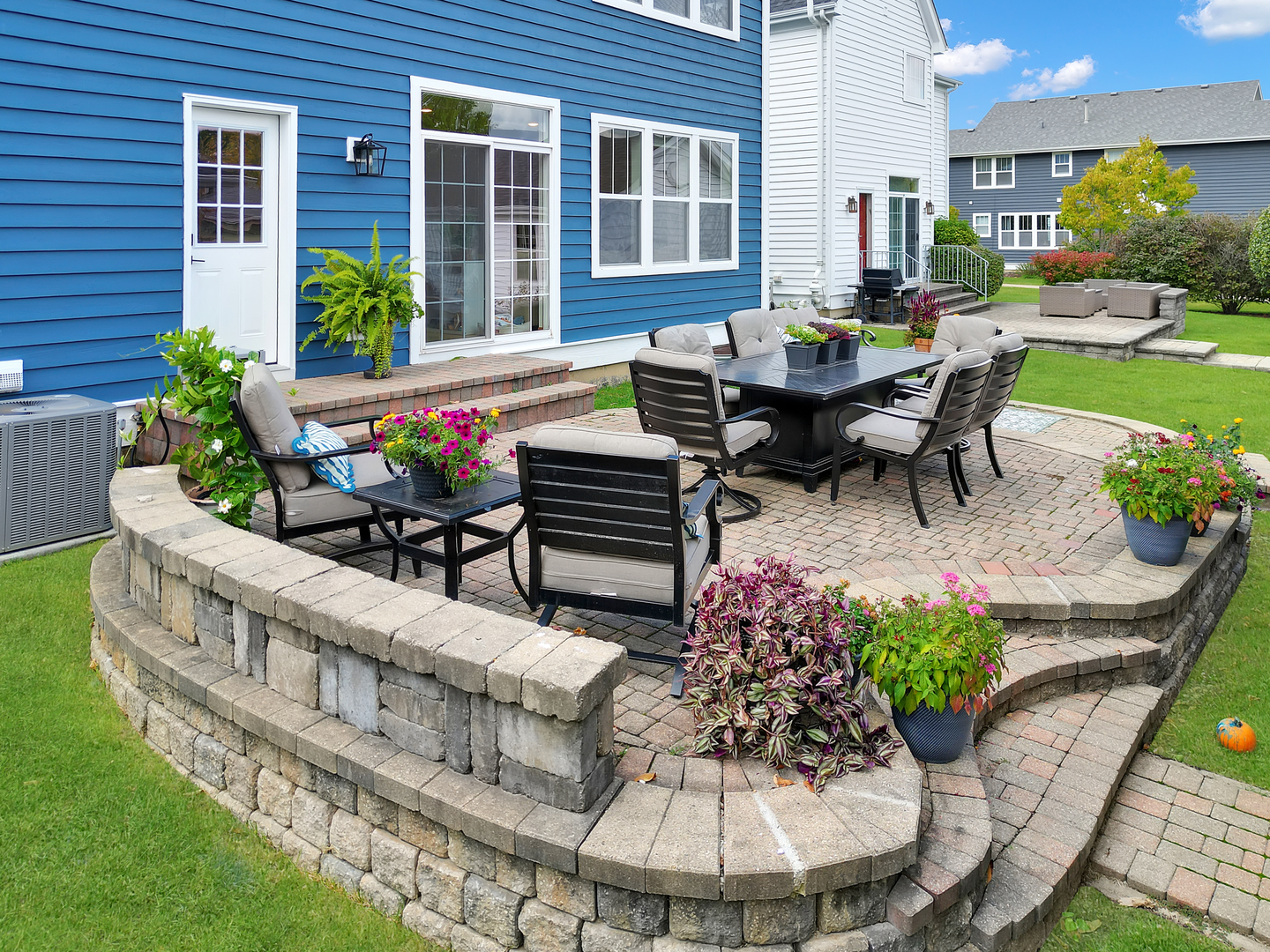 306 Lasalle Street, Vernon Hills, IL 60061