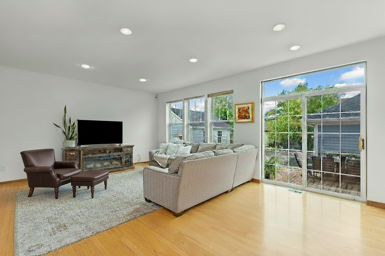 306 Lasalle Street, Vernon Hills, IL 60061