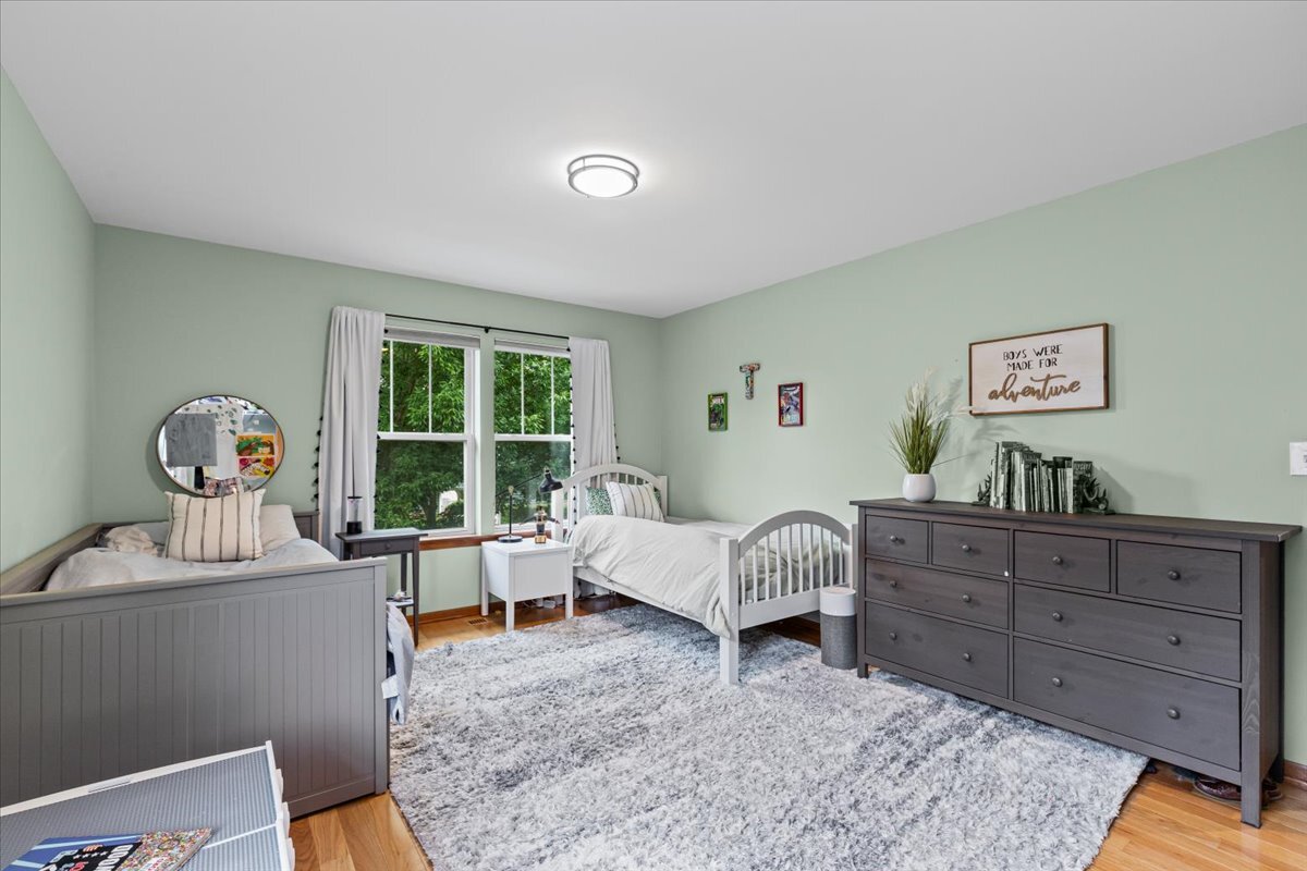 306 Lasalle Street, Vernon Hills, IL 60061