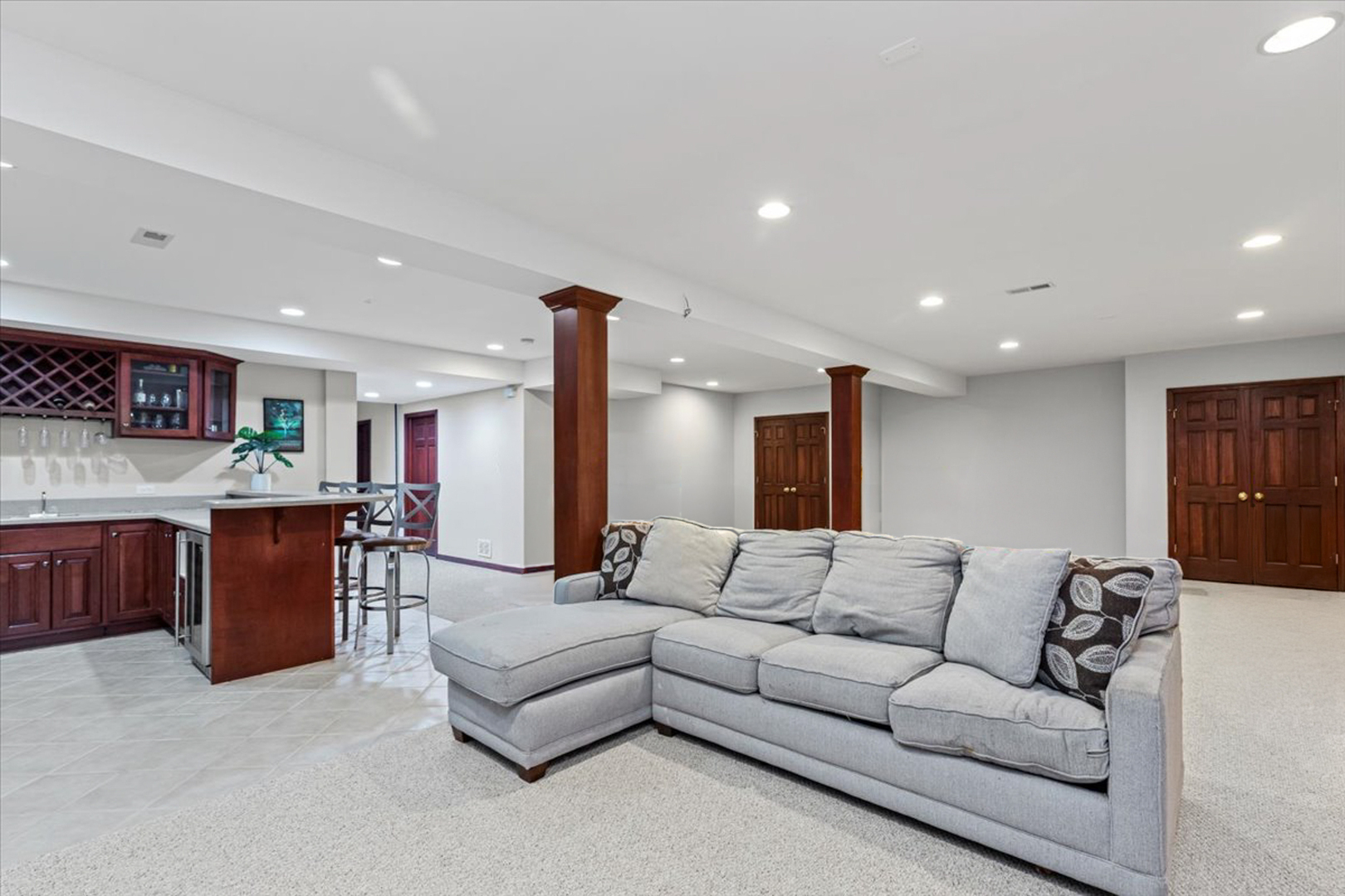 306 Lasalle Street, Vernon Hills, IL 60061