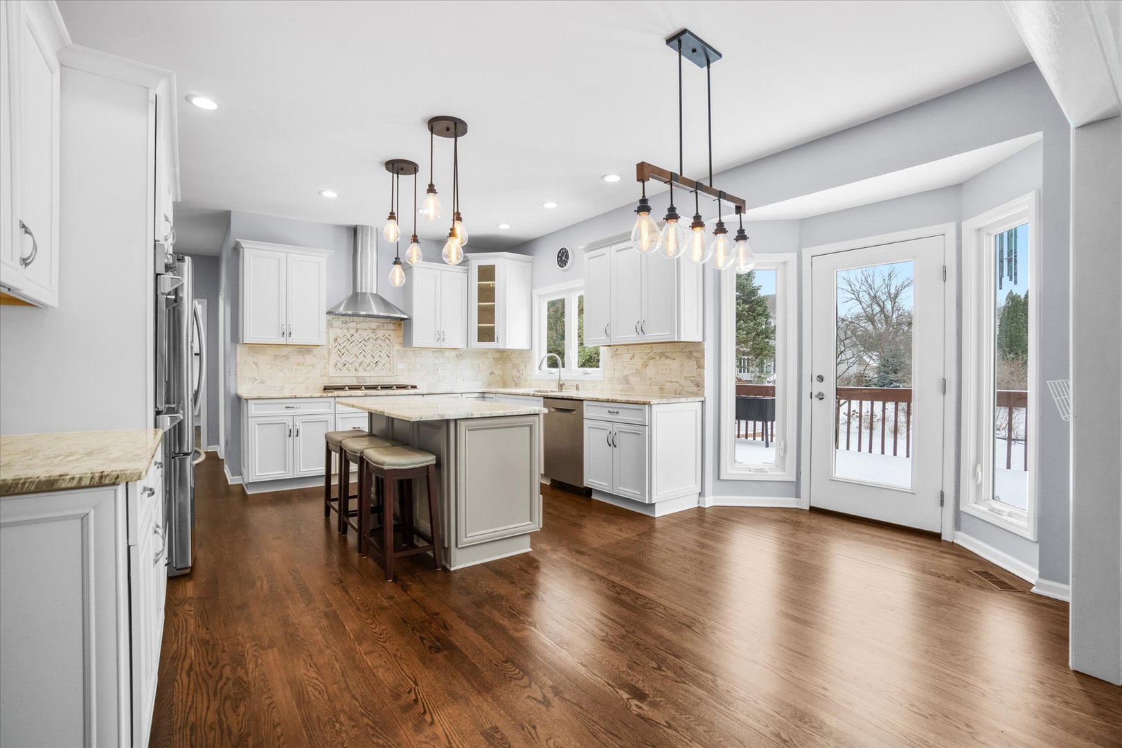 3212 Bennett Drive, Naperville, IL 60564