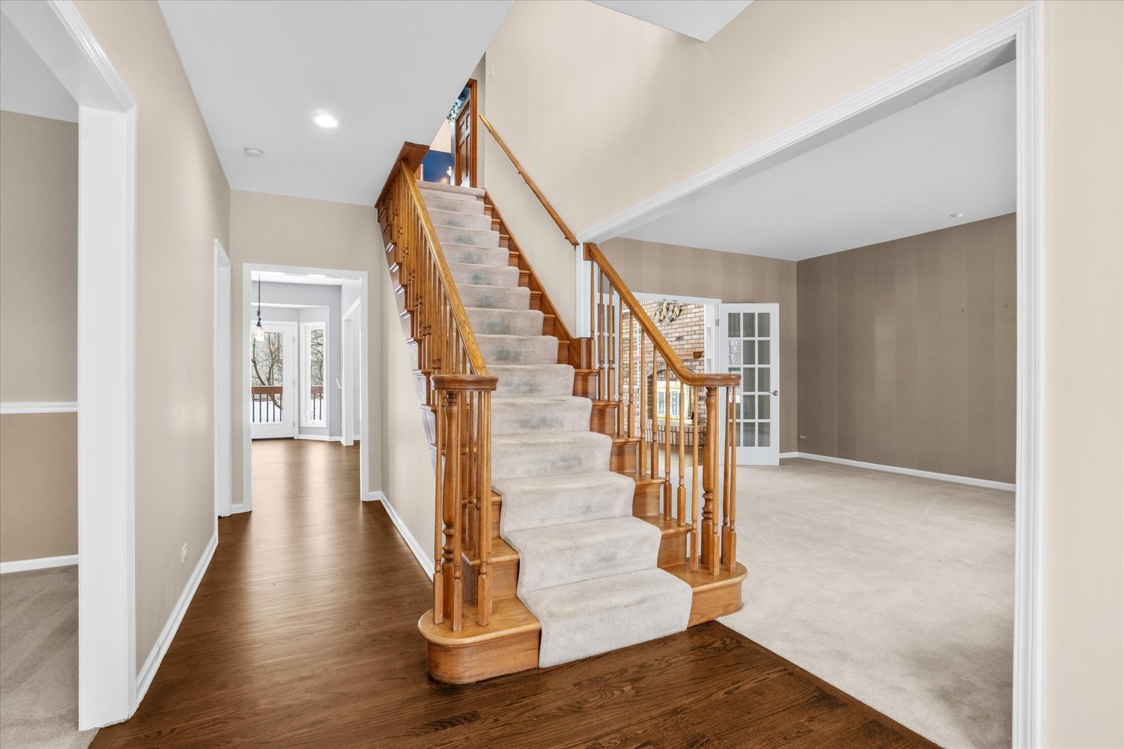 3212 Bennett Drive, Naperville, IL 60564