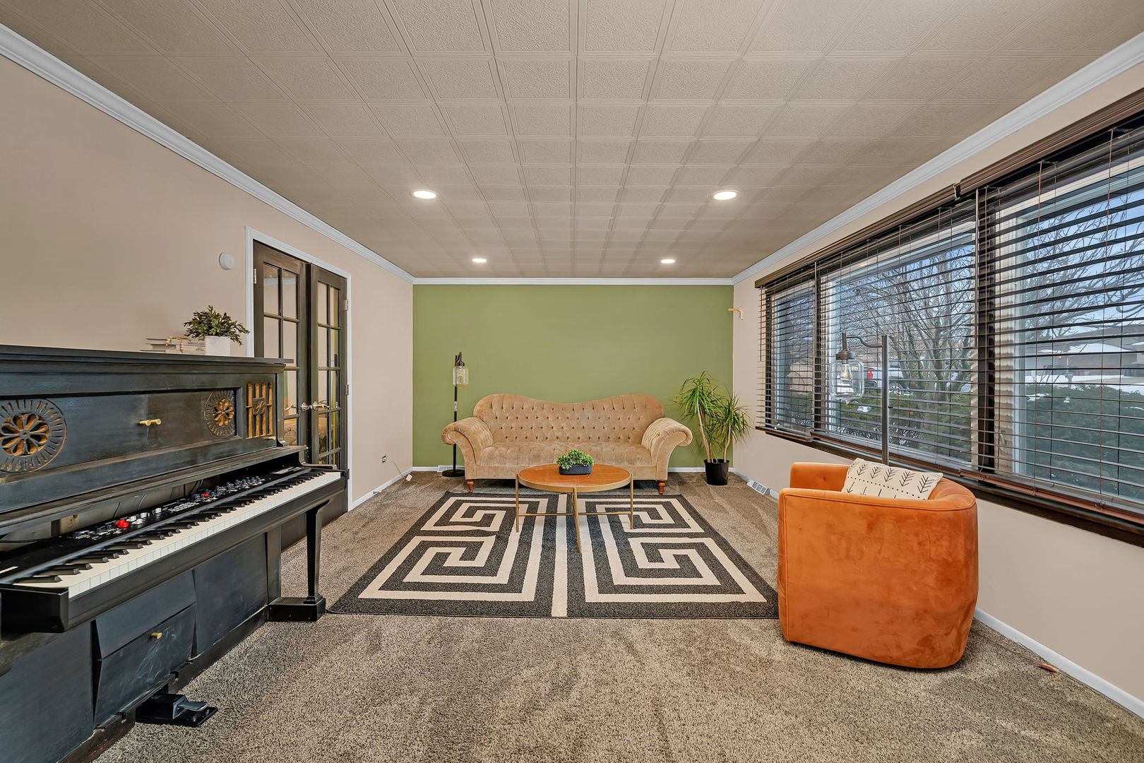 15601 Ridgeland Avenue, Oak Forest, IL 60452