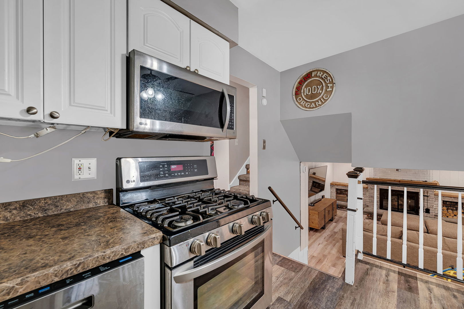 15601 Ridgeland Avenue, Oak Forest, IL 60452