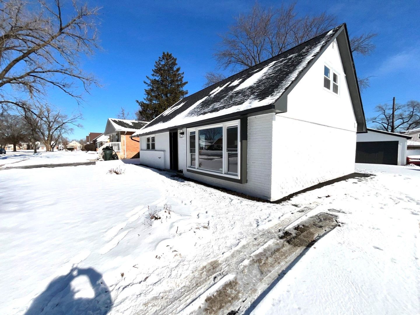 16943 Old Elm Drive, Country Club Hills, IL 60478