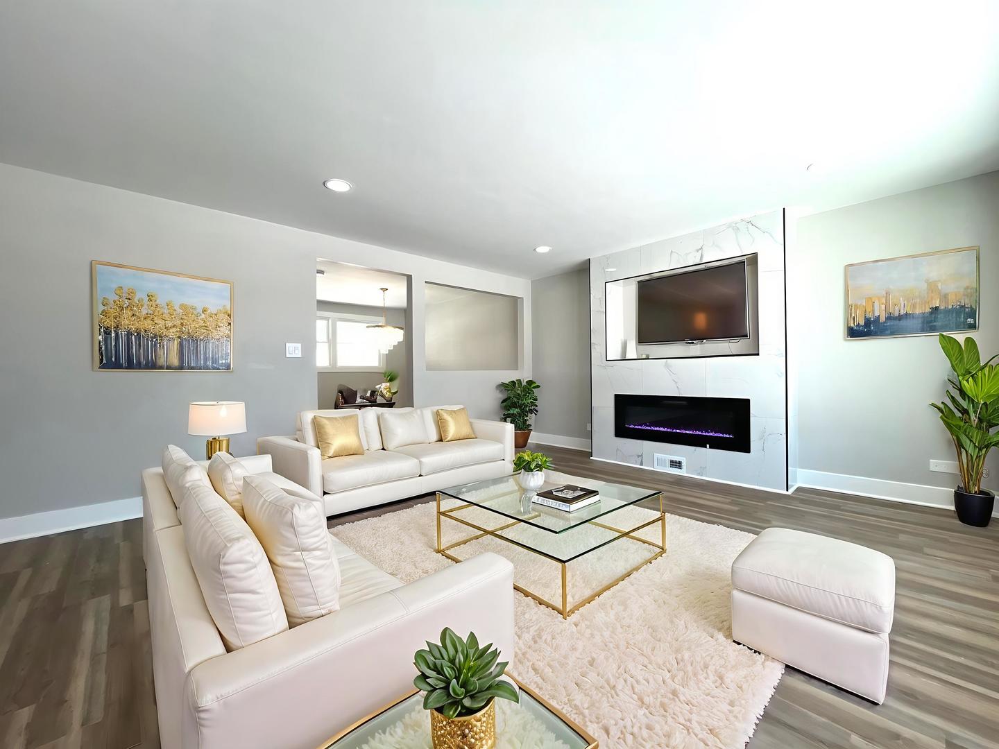 16943 Old Elm Drive, Country Club Hills, IL 60478