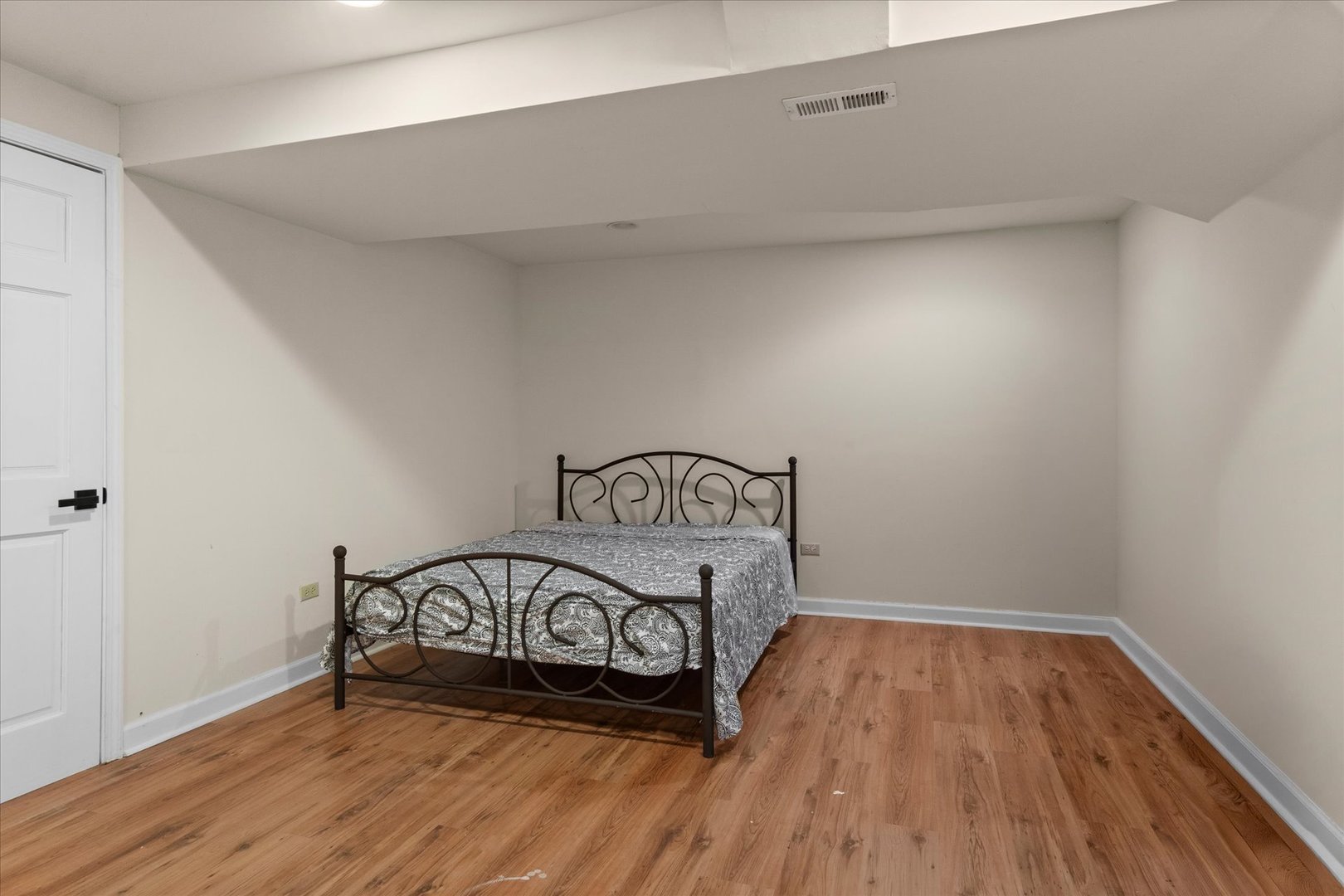 3412 Falkner Drive, Naperville, IL 60564