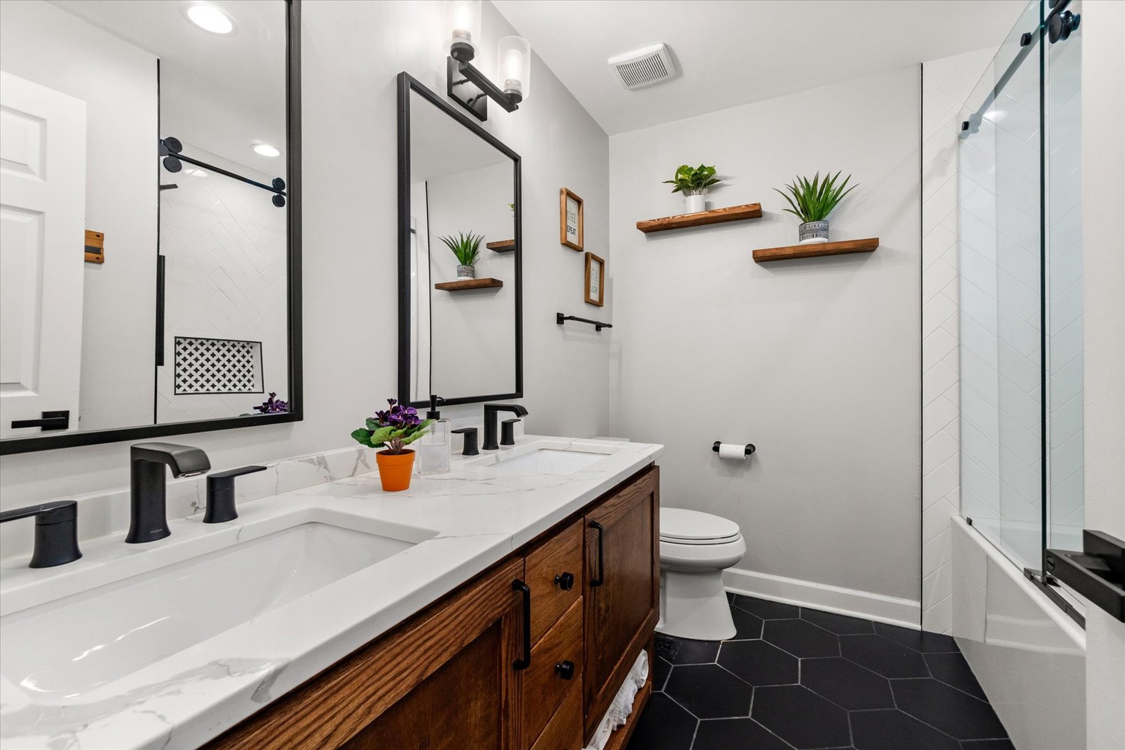 3412 Falkner Drive, Naperville, IL 60564