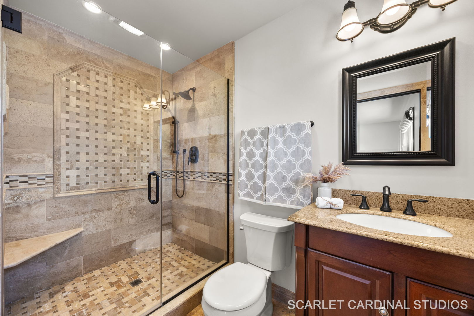 307 Leeds Court, Naperville, IL 60565