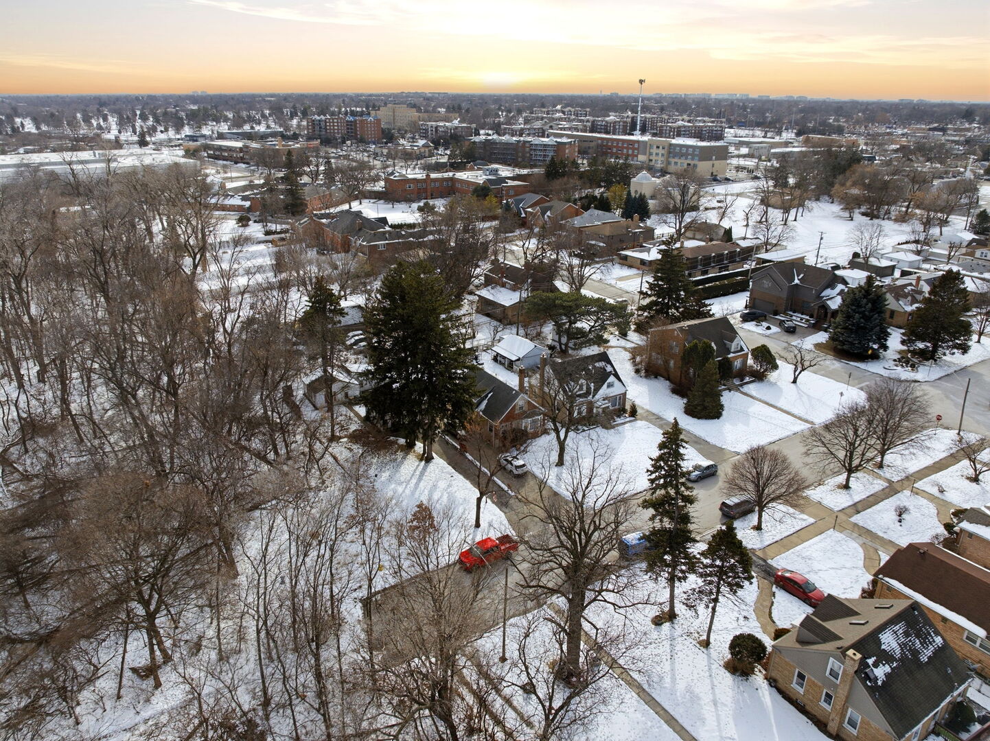 6909 W Niles Terrace, Niles, IL 60714