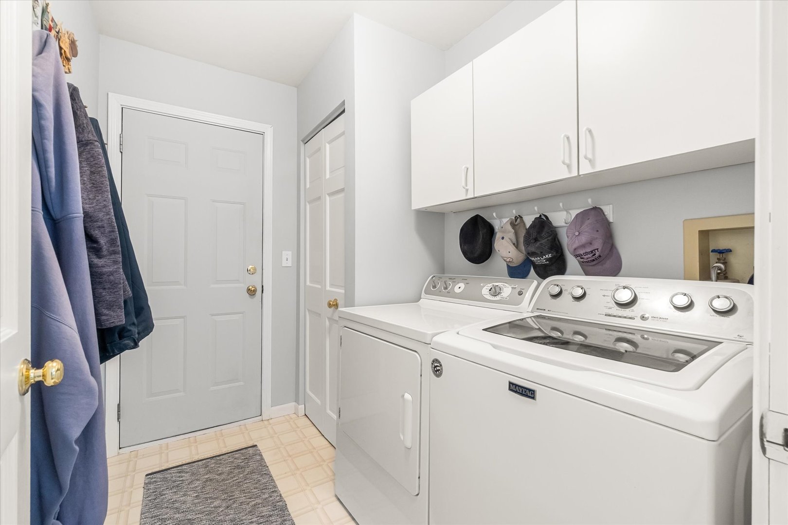 1211 Conan Doyle Road, Naperville, IL 60564