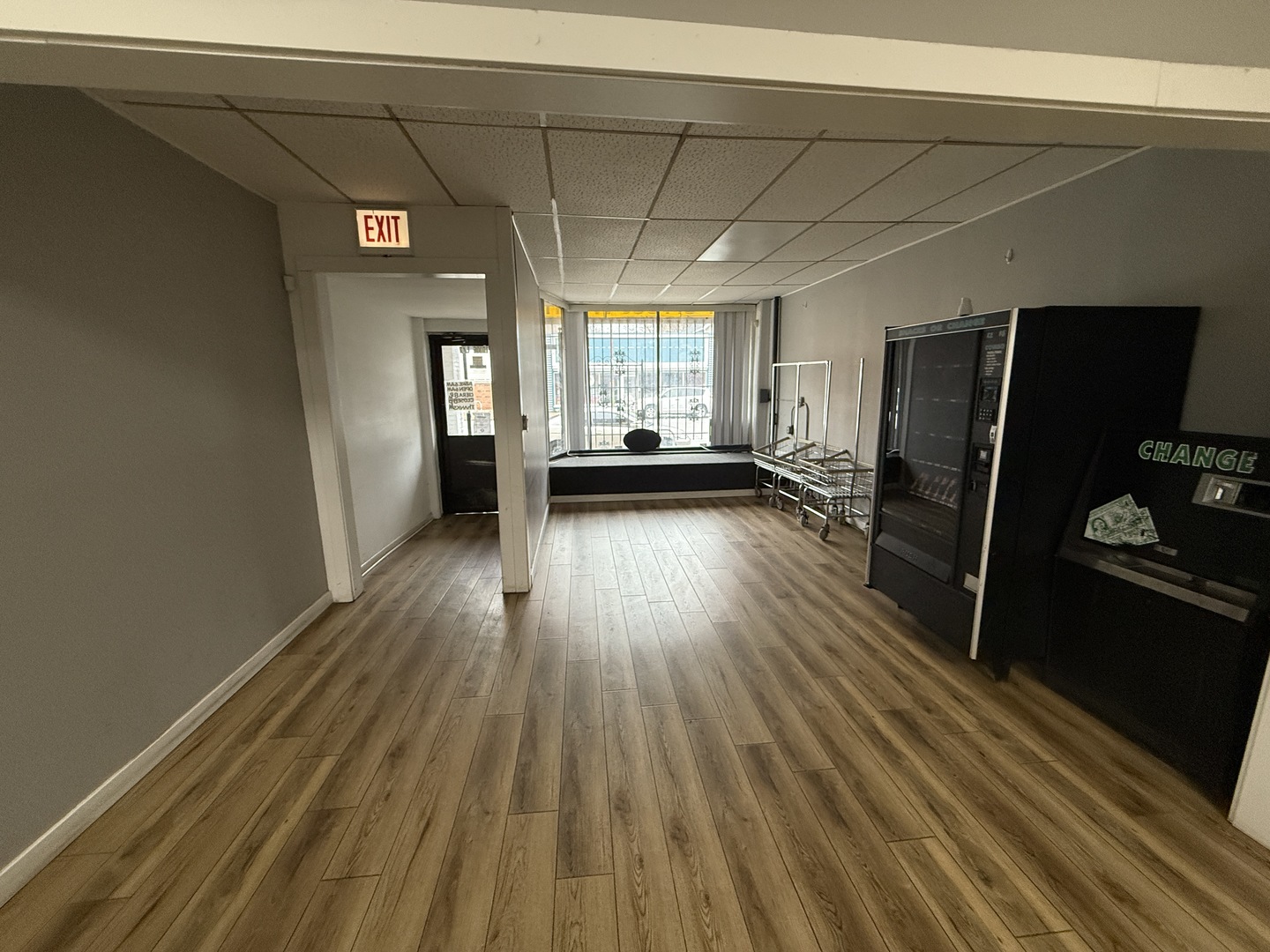 10106 S Ewing Avenue, Chicago, IL 60617