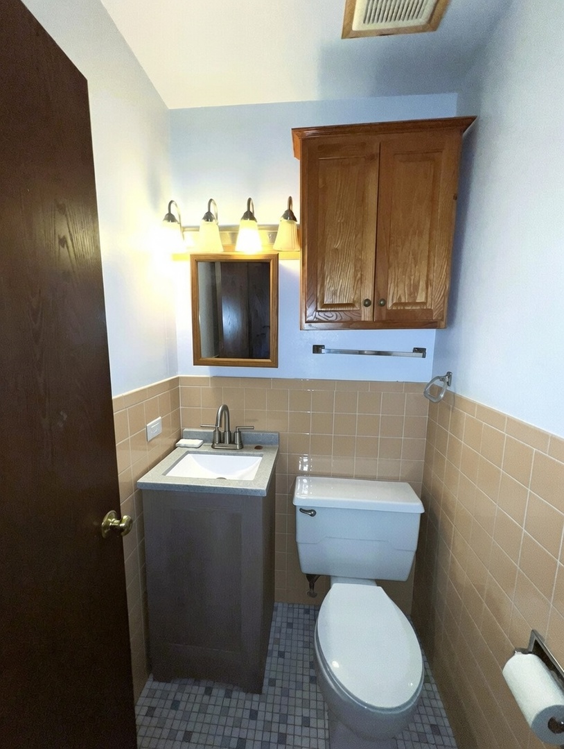 7332 Beloit Avenue, Bridgeview, IL 60455