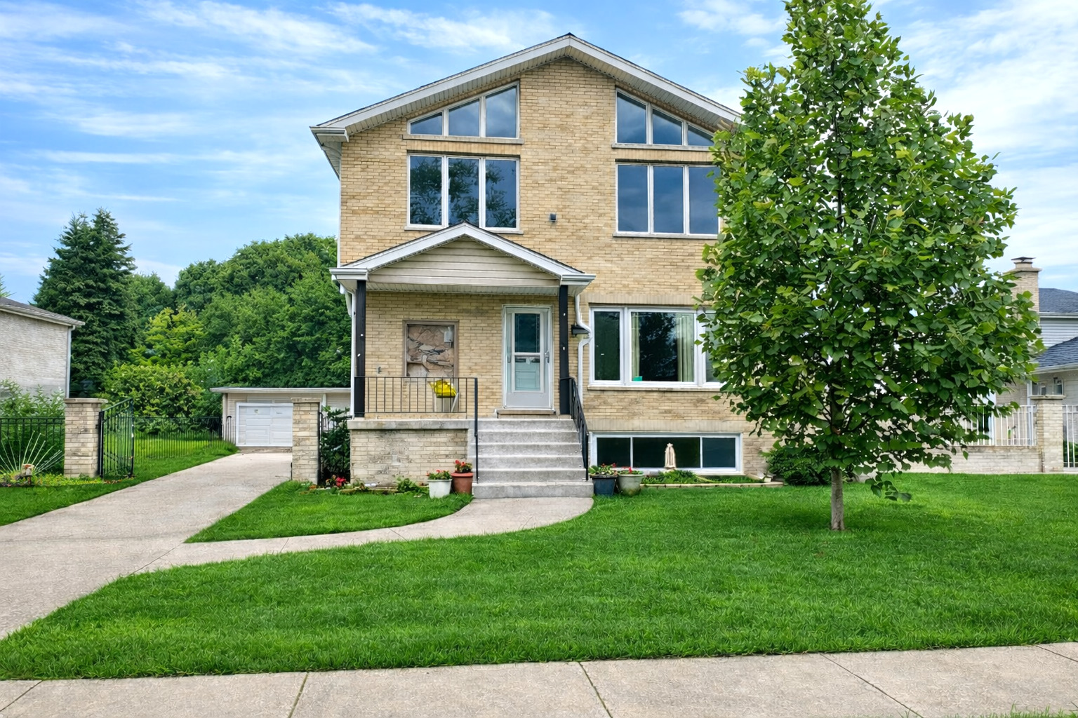 7332 Beloit Avenue, Bridgeview, IL 60455
