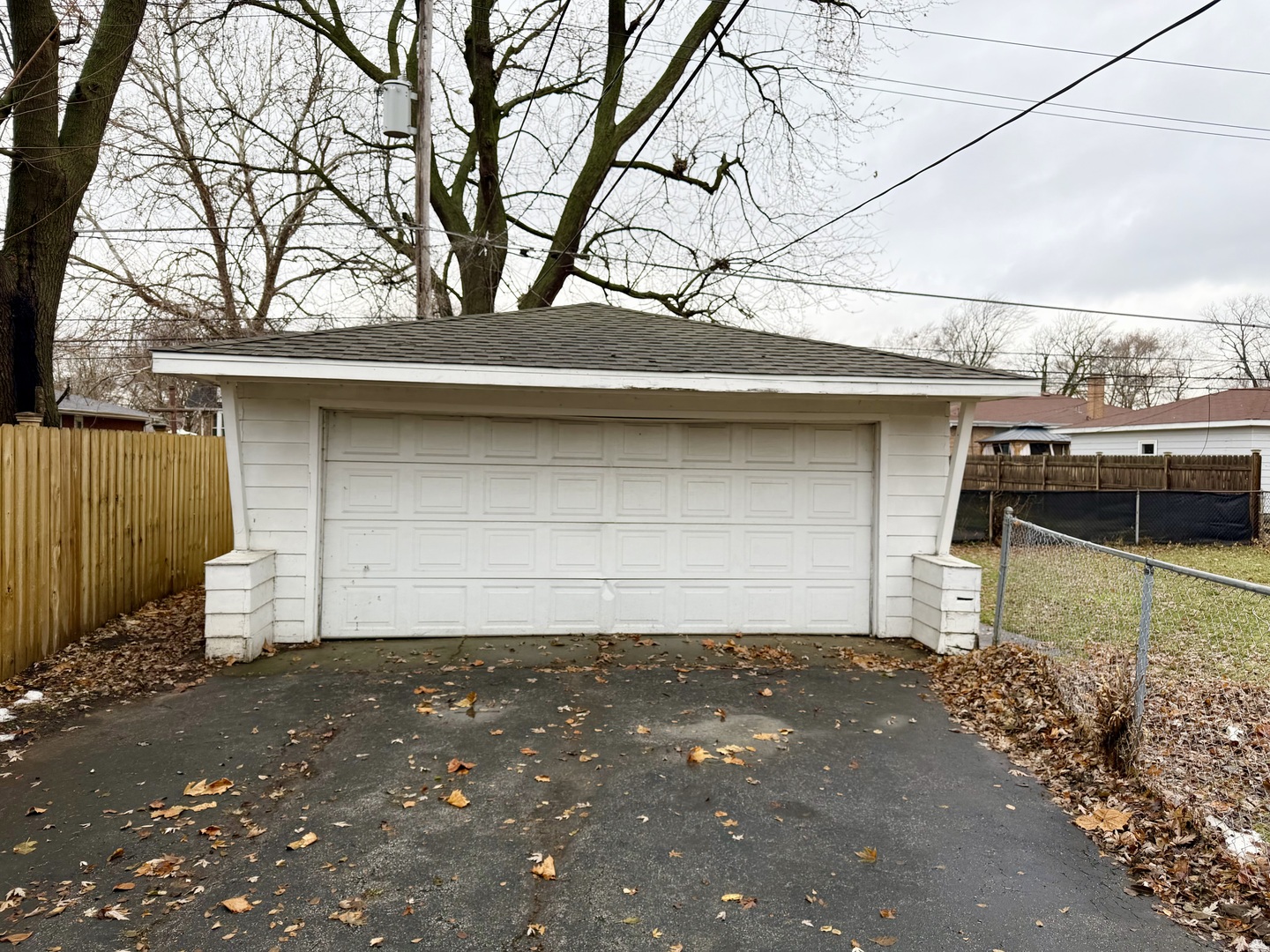 16428 Greenwood Avenue, South Holland, IL 60473