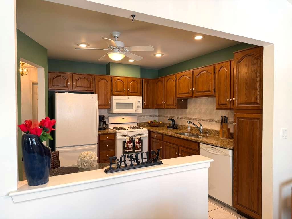 1410 Tulip Court #D2, Wheeling, IL 60090